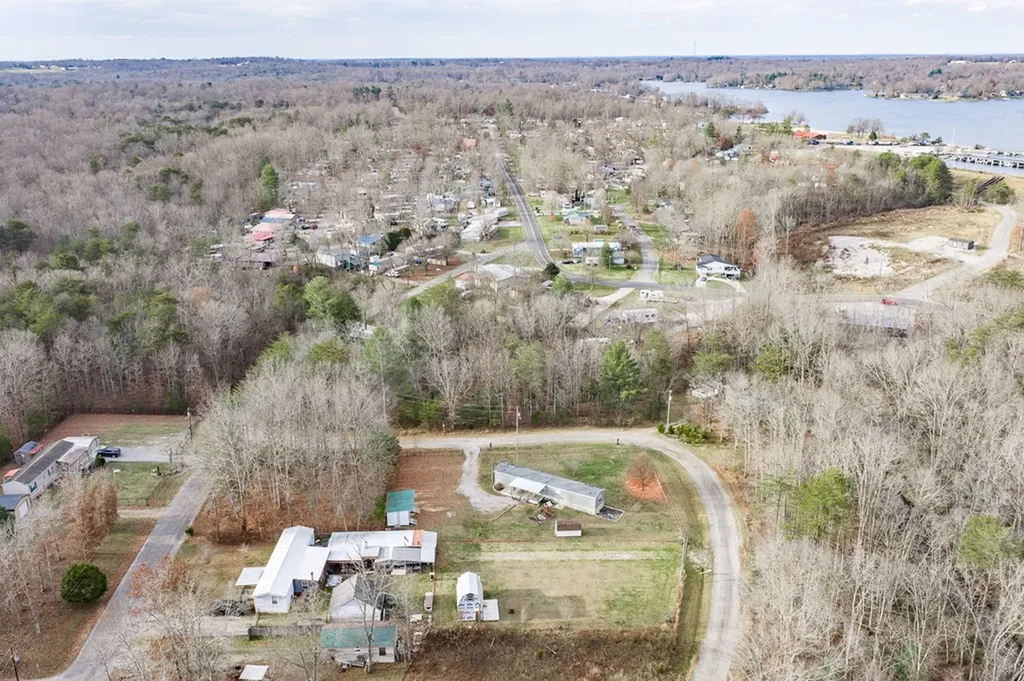 1041 Sitting Bull Point Crossville TN 38572