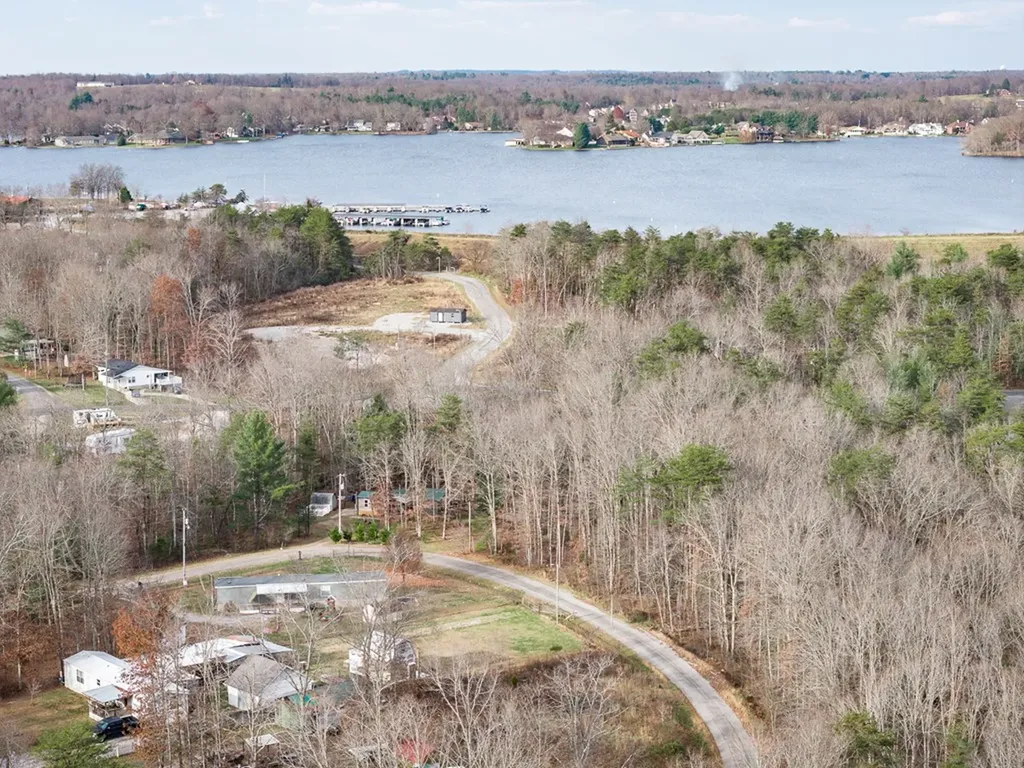 1041 Sitting Bull Point Crossville TN 38572