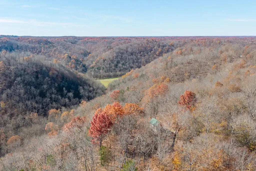 353 Red Bud Lane Hilham TN 38568