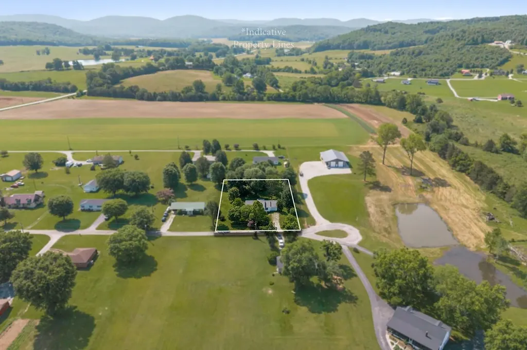 151 Cullom Lands Lane Livingston TN 38570