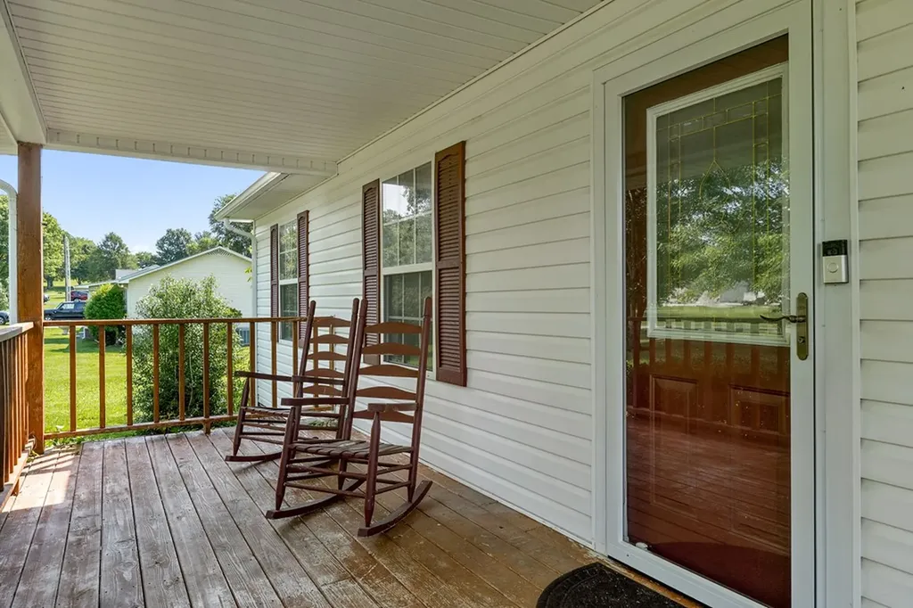 151 Cullom Lands Lane Livingston TN 38570