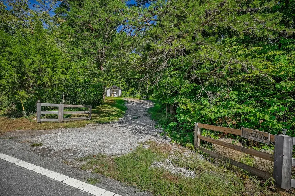 3247 Moodyville Road Byrdstown TN 38549