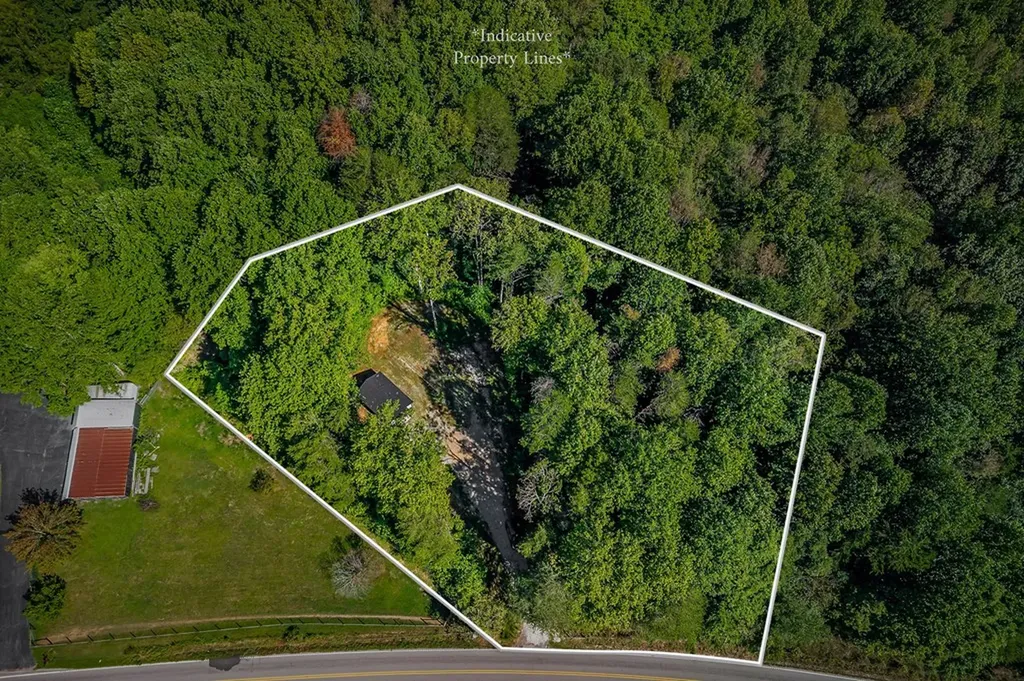 3247 Moodyville Road Byrdstown TN 38549