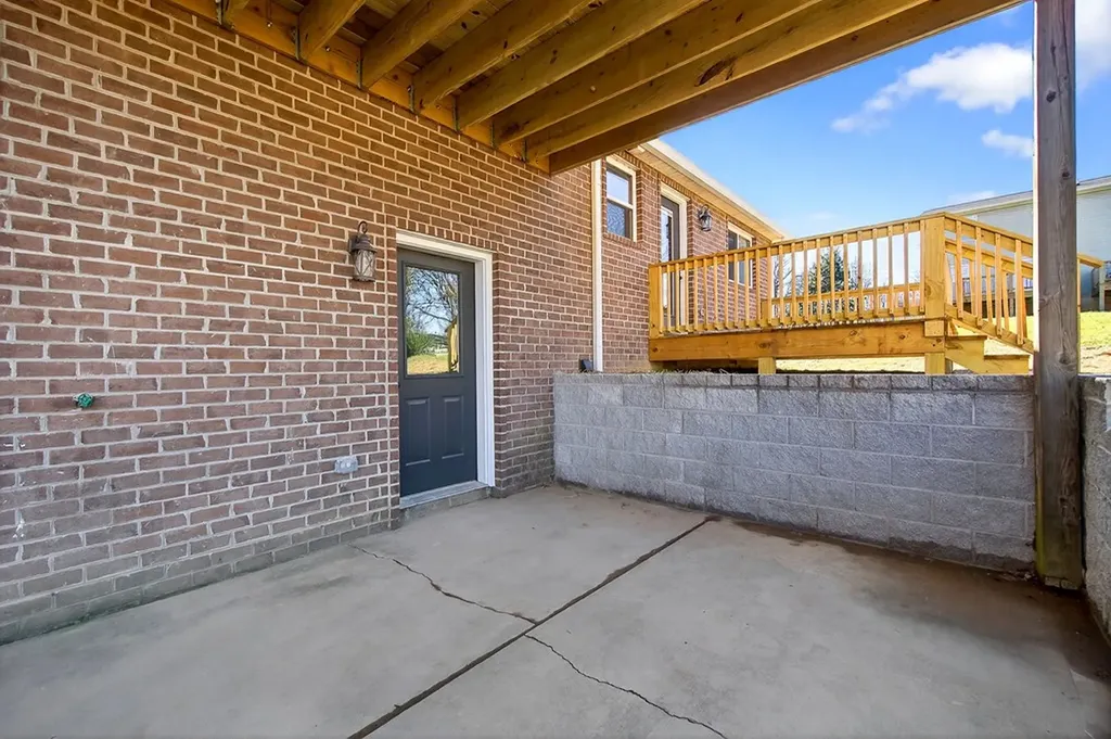 118 Higdon Lane Monterey TN 38574