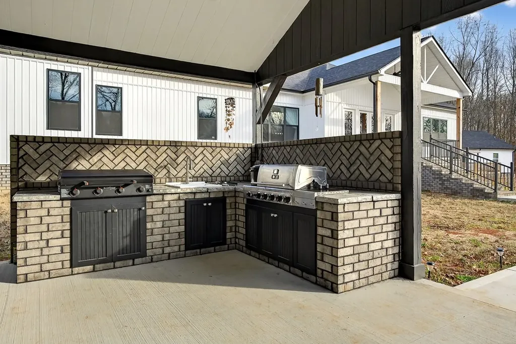 377 Margot Drive Sparta TN 38583