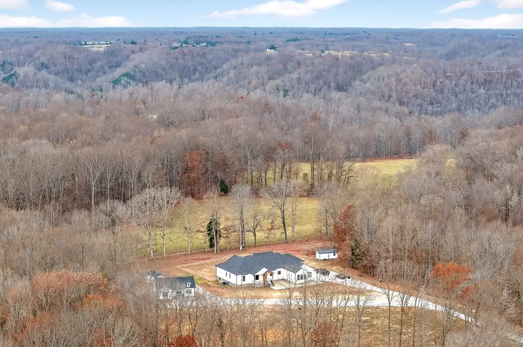 377 Margot Drive Sparta TN 38583