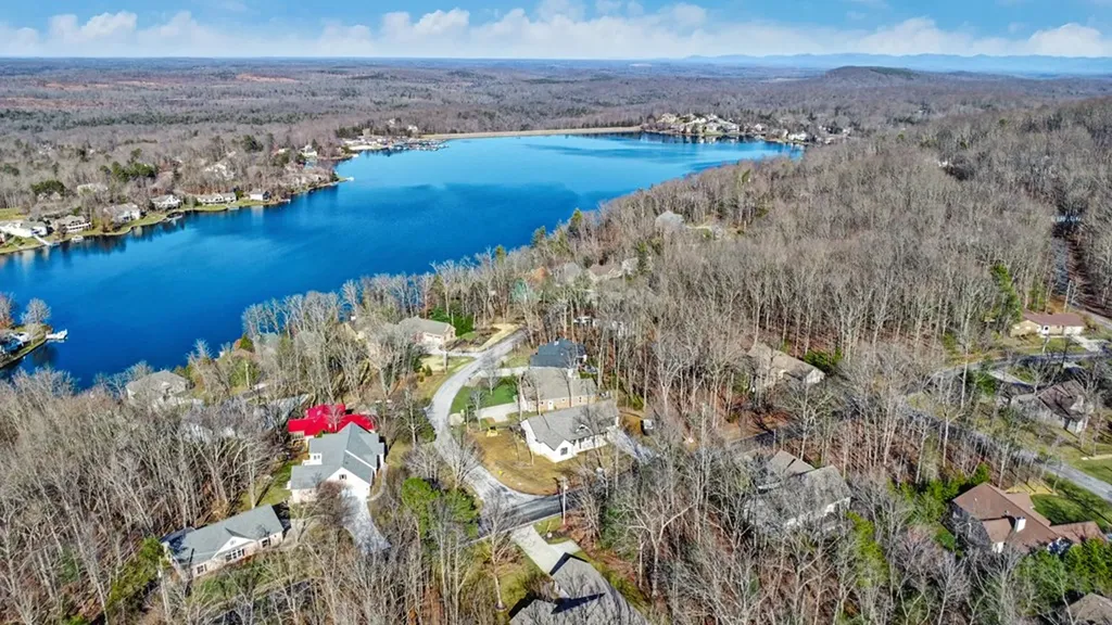 124 Markham Lane Crossville TN 38558