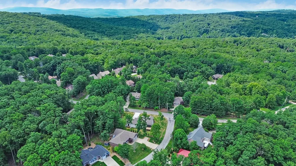 124 Markham Lane Crossville TN 38558