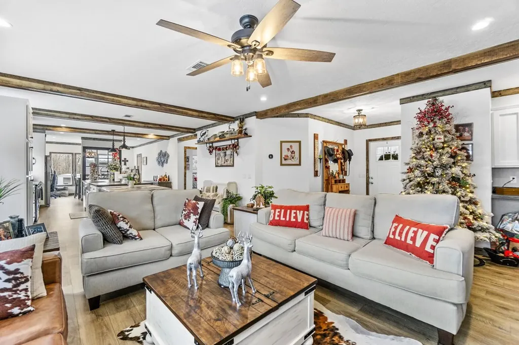 1750 South Fork Road Whitleyville TN 38588