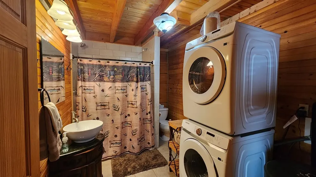 5615 Eastport Road Alpine TN 38543