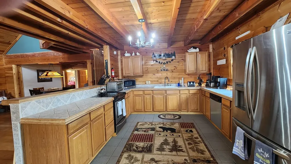 5615 Eastport Road Alpine TN 38543