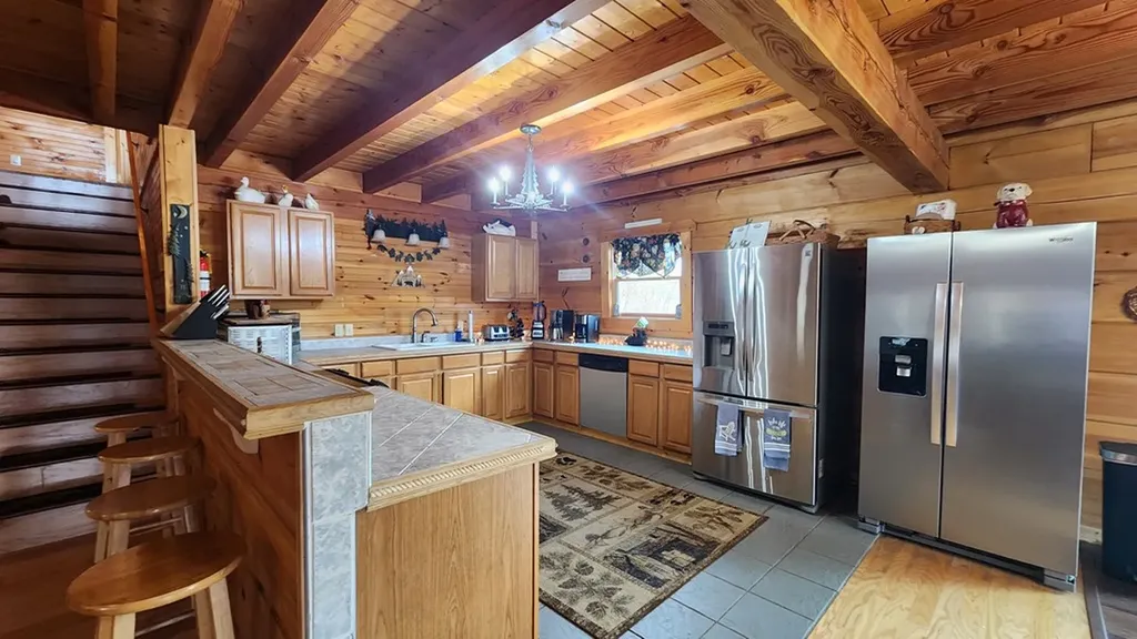 5615 Eastport Road Alpine TN 38543