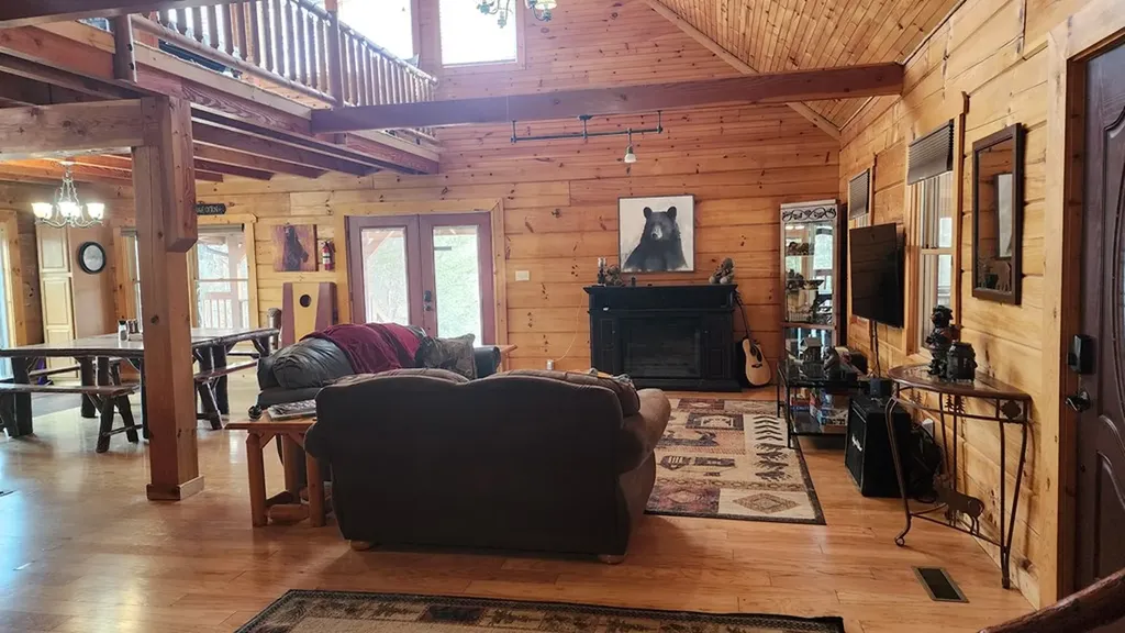 5615 Eastport Road Alpine TN 38543