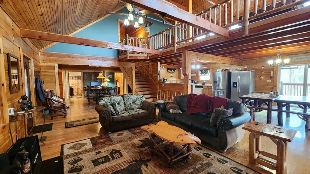 5615 Eastport Road Alpine TN 38543