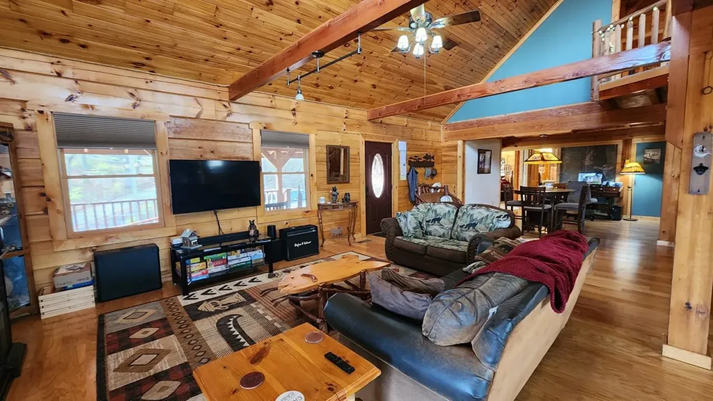 5615 Eastport Road Alpine TN 38543