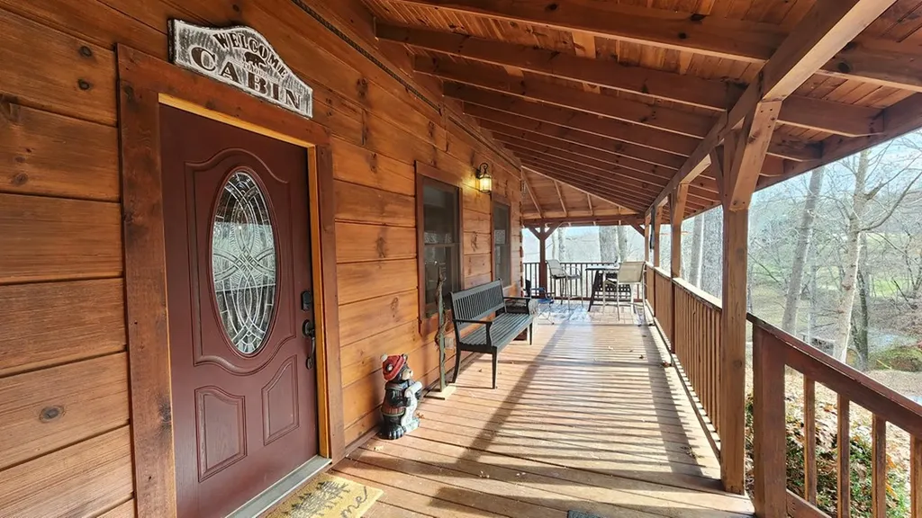 5615 Eastport Road Alpine TN 38543