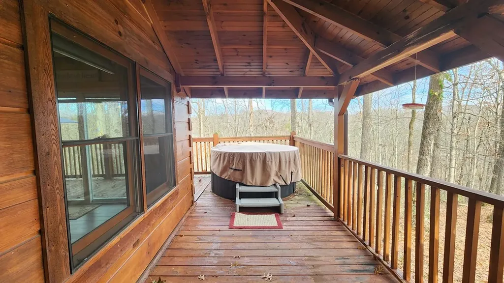 5615 Eastport Road Alpine TN 38543