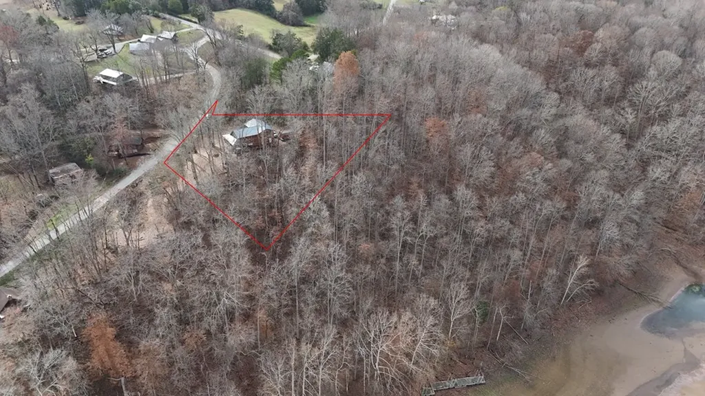 5615 Eastport Road Alpine TN 38543