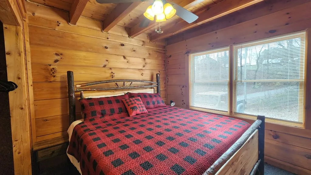 5615 Eastport Road Alpine TN 38543