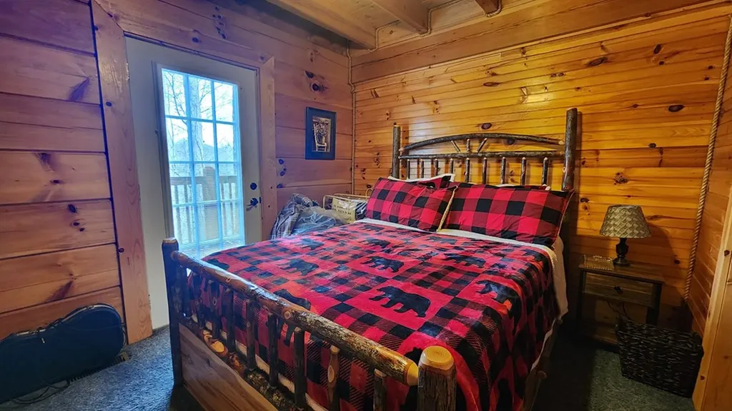 5615 Eastport Road Alpine TN 38543