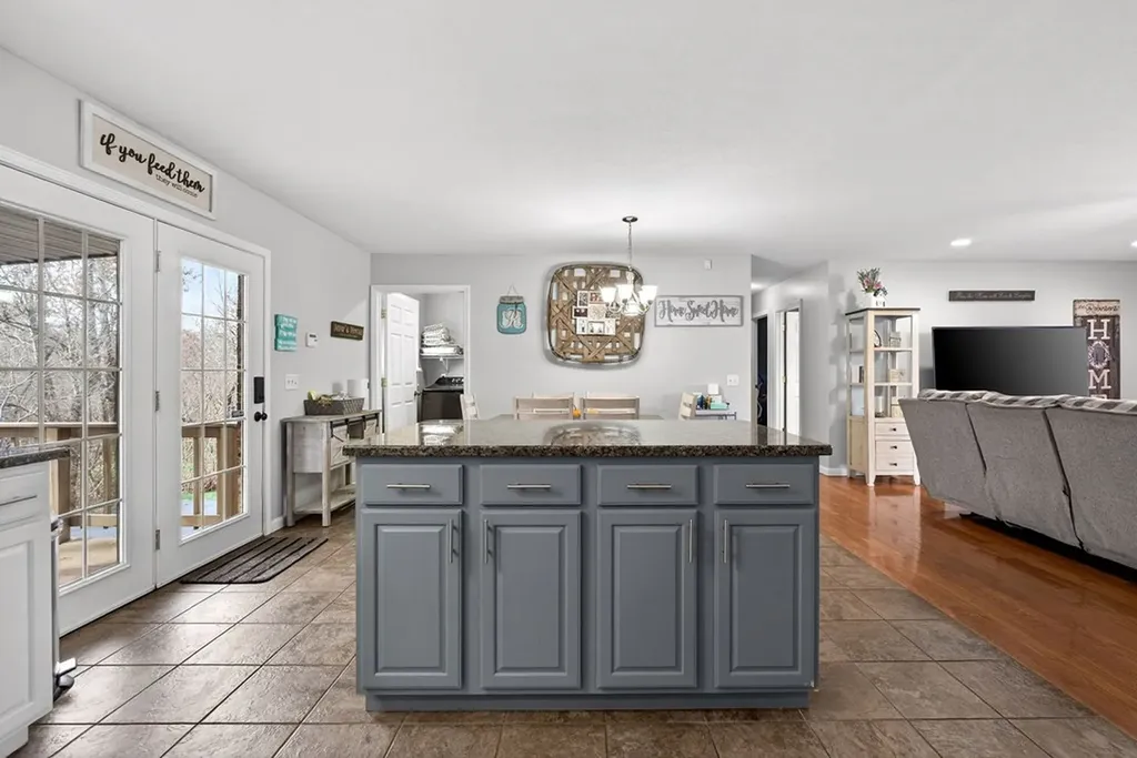 151 Hack Dyer Lane Bloomington Springs TN 38545