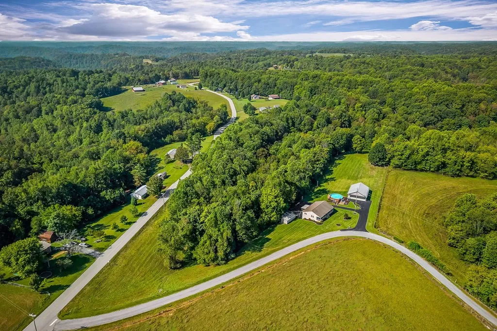 151 Hack Dyer Lane Bloomington Springs TN 38545