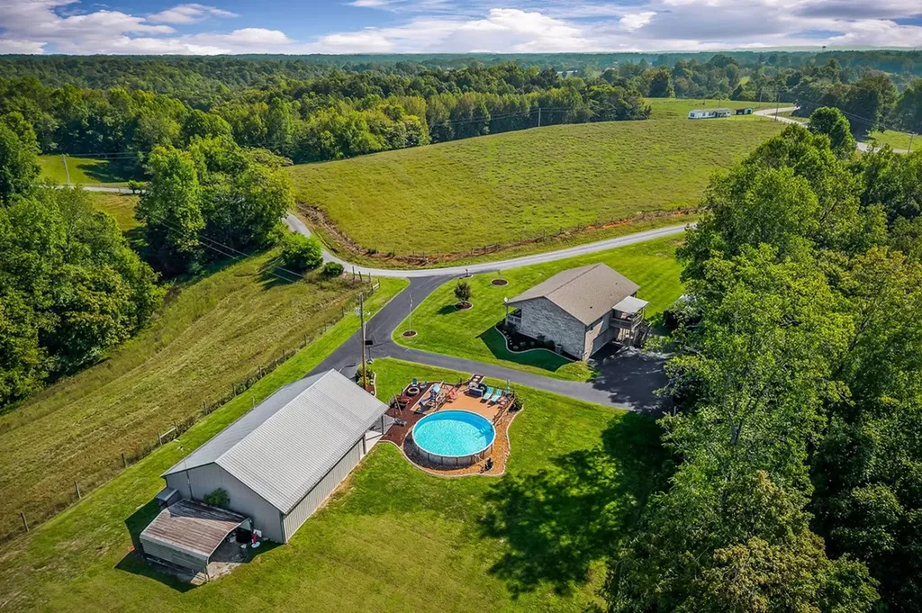 151 Hack Dyer Lane Bloomington Springs TN 38545