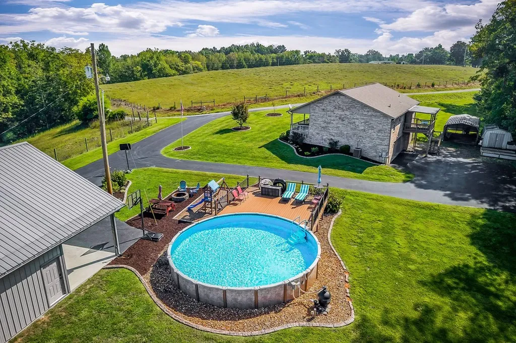 151 Hack Dyer Lane Bloomington Springs TN 38545