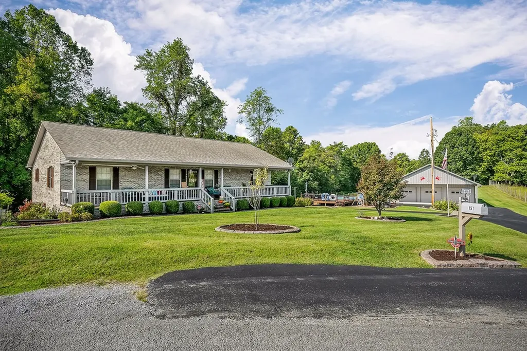 151 Hack Dyer Lane Bloomington Springs TN 38545