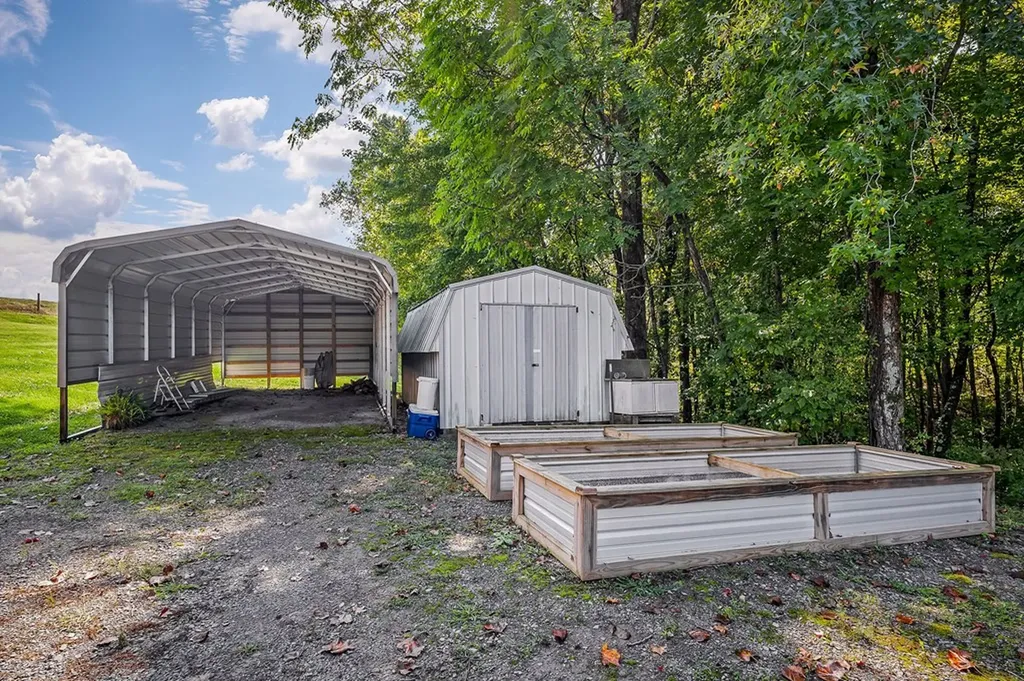 151 Hack Dyer Lane Bloomington Springs TN 38545