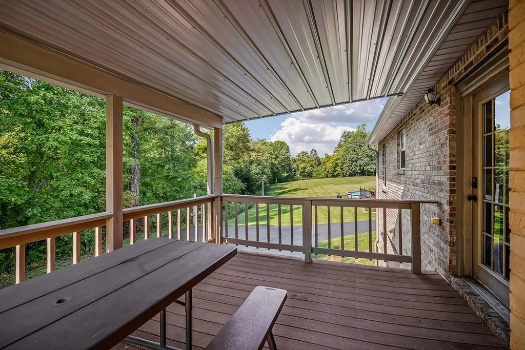 151 Hack Dyer Lane Bloomington Springs TN 38545