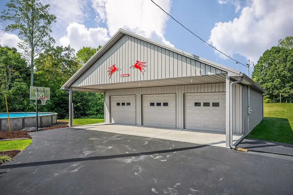 151 Hack Dyer Lane Bloomington Springs TN 38545