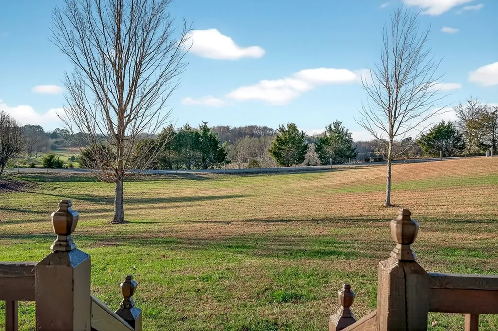 168 Davis Hollow Road Hilham TN 38568