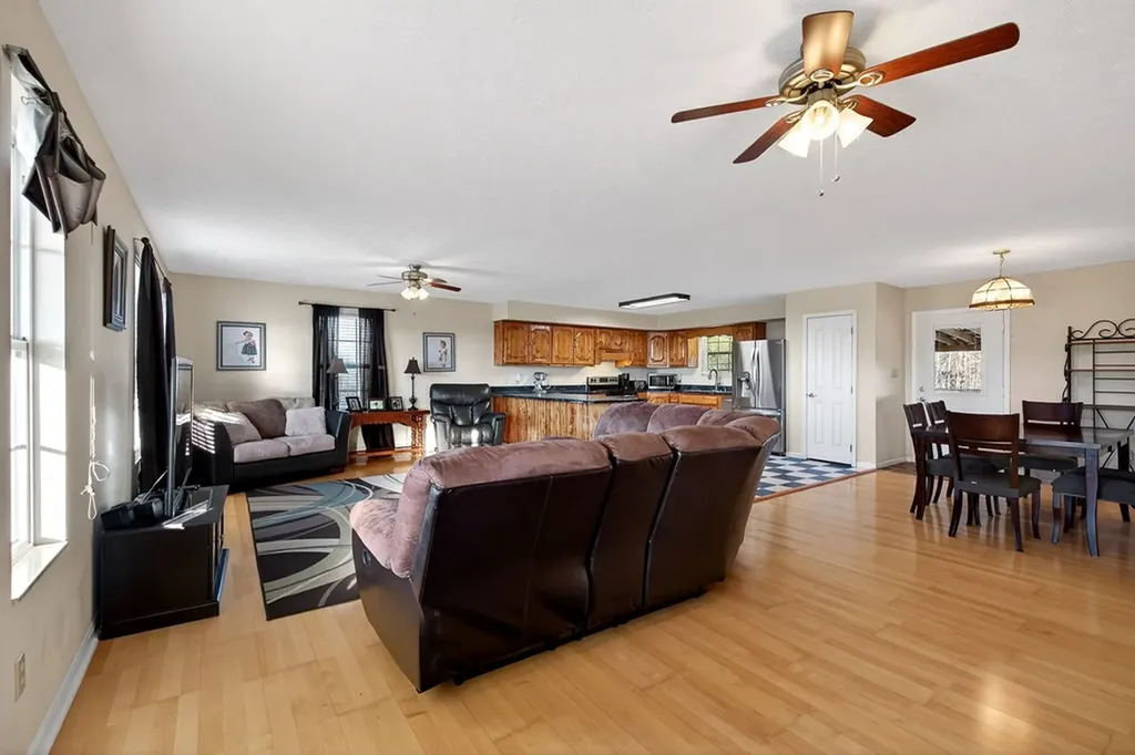 168 Davis Hollow Road Hilham TN 38568