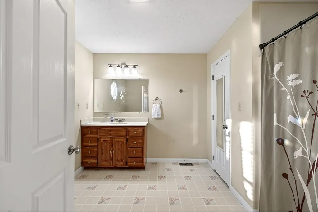 168 Davis Hollow Road Hilham TN 38568