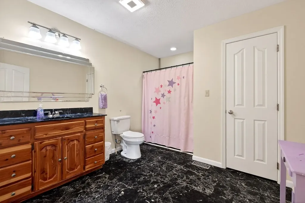 168 Davis Hollow Road Hilham TN 38568