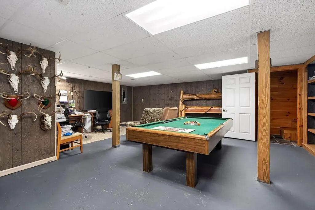 168 Davis Hollow Road Hilham TN 38568