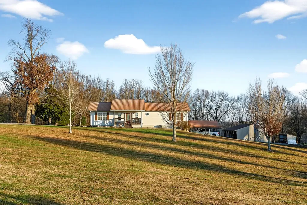 168 Davis Hollow Road Hilham TN 38568