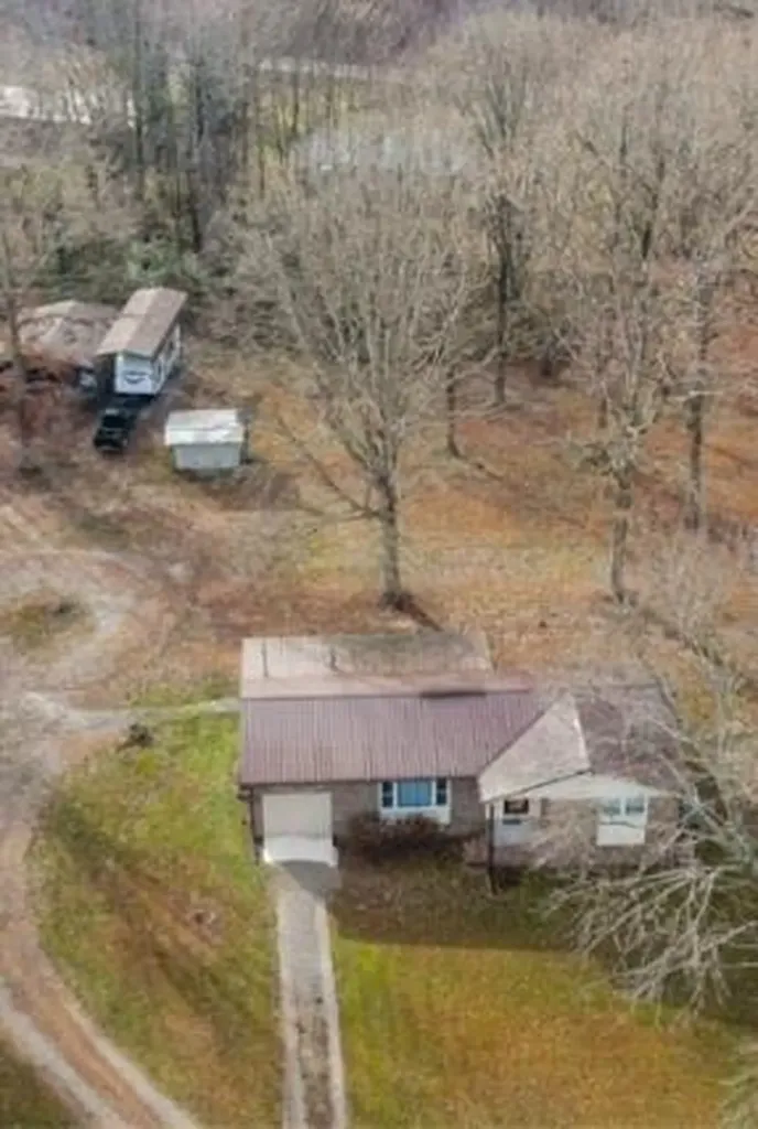 408 Shady Oaks Drive Spencer TN 38585