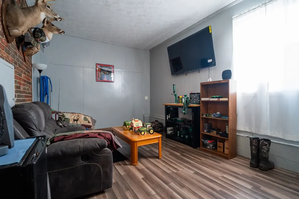 408 Shady Oaks Drive Spencer TN 38585