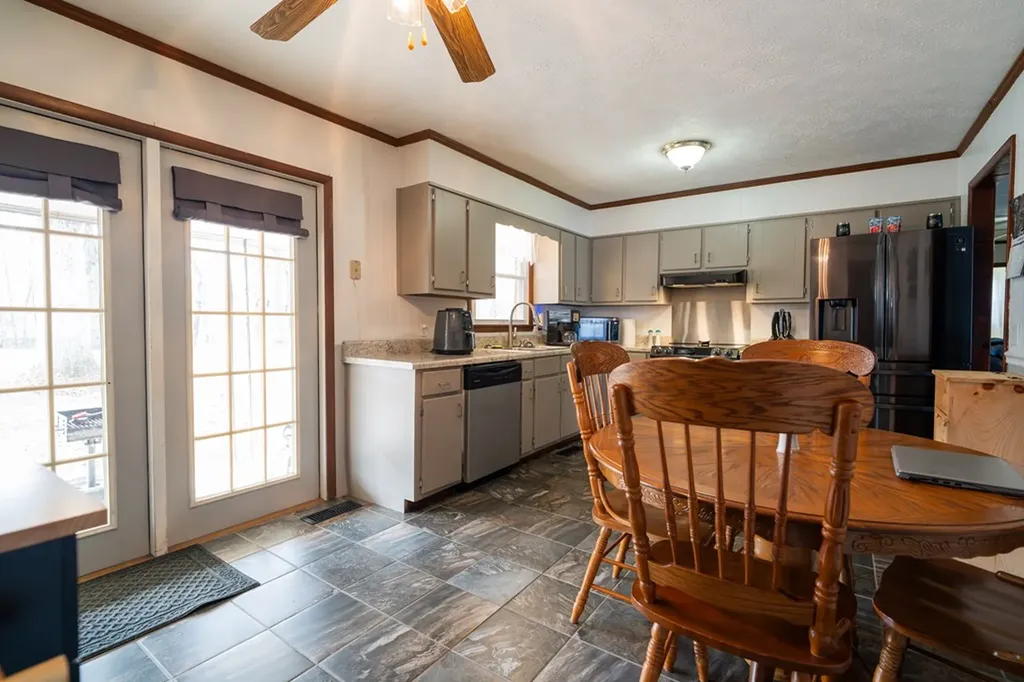 408 Shady Oaks Drive Spencer TN 38585