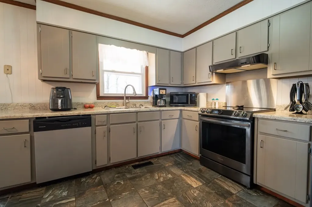 408 Shady Oaks Drive Spencer TN 38585