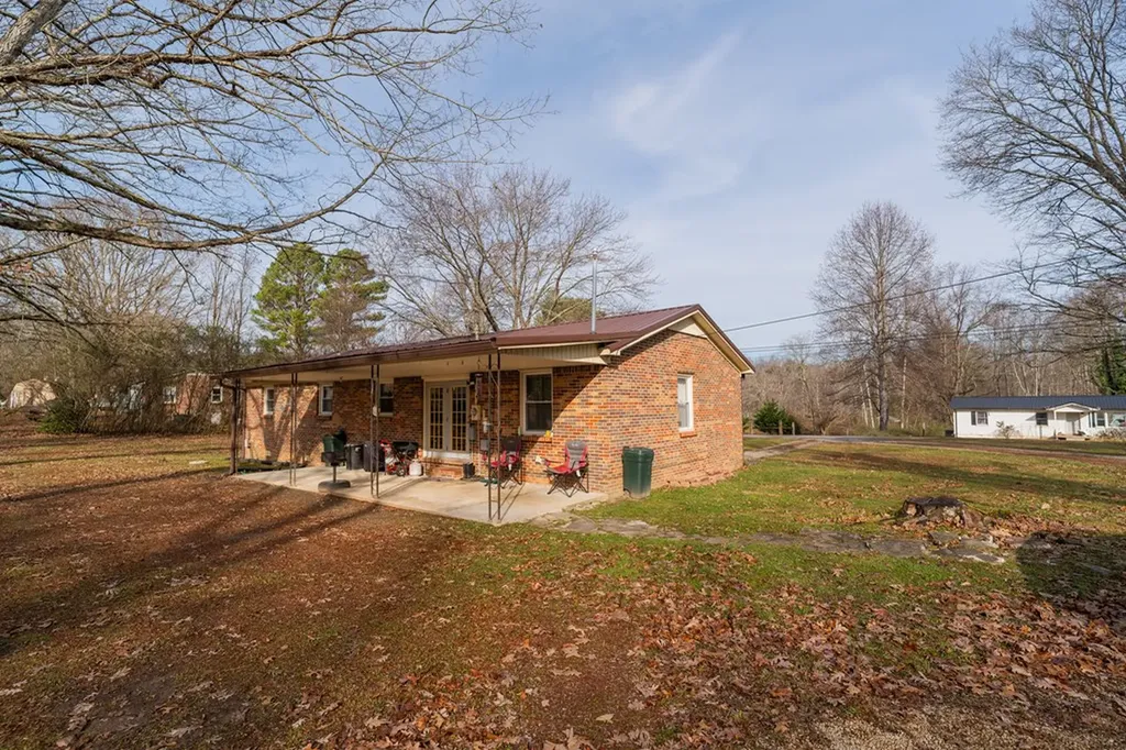 408 Shady Oaks Drive Spencer TN 38585