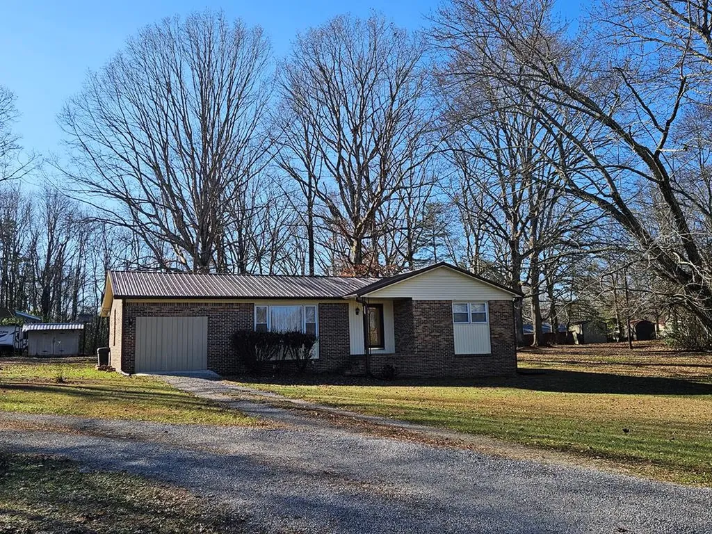 408 Shady Oaks Drive Spencer TN 38585