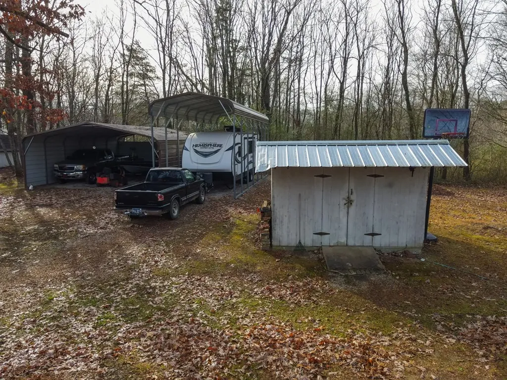 408 Shady Oaks Drive Spencer TN 38585