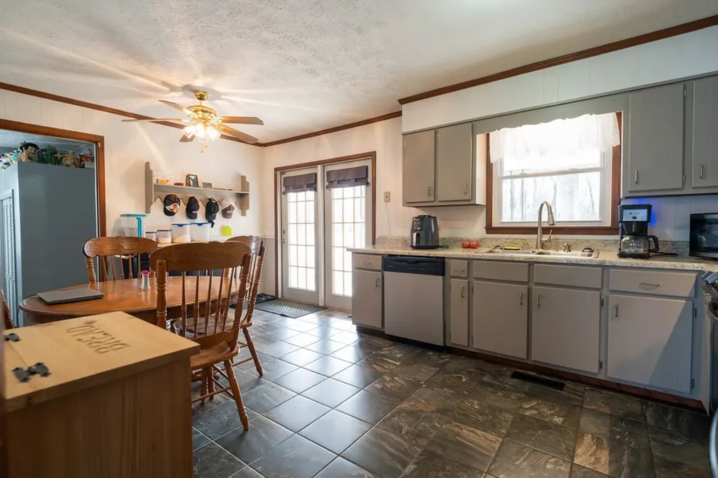 408 Shady Oaks Drive Spencer TN 38585