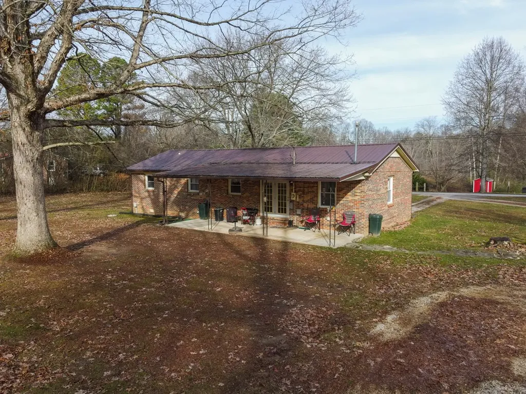 408 Shady Oaks Drive Spencer TN 38585