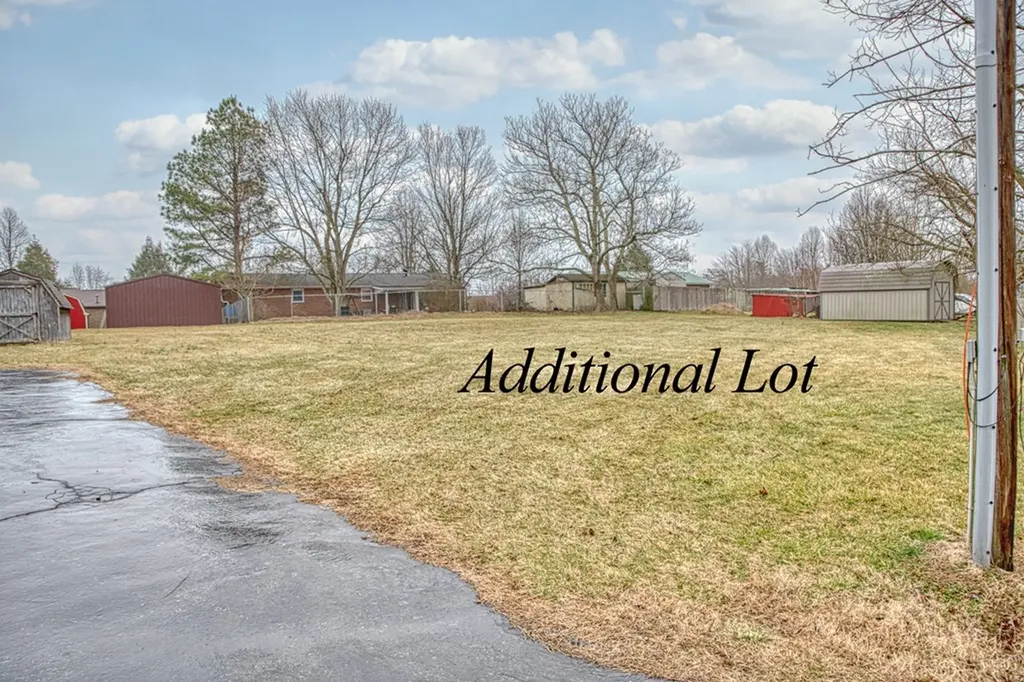 220 Minnie Avenue Monterey TN 38574