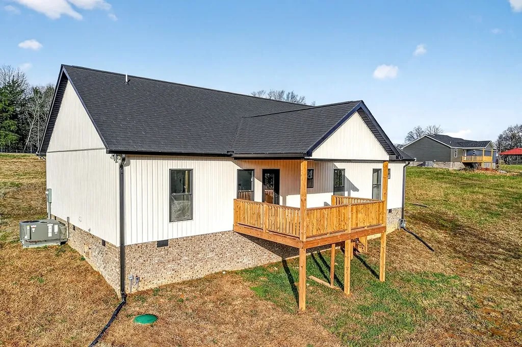 486 Pistole Road Sparta TN 38583