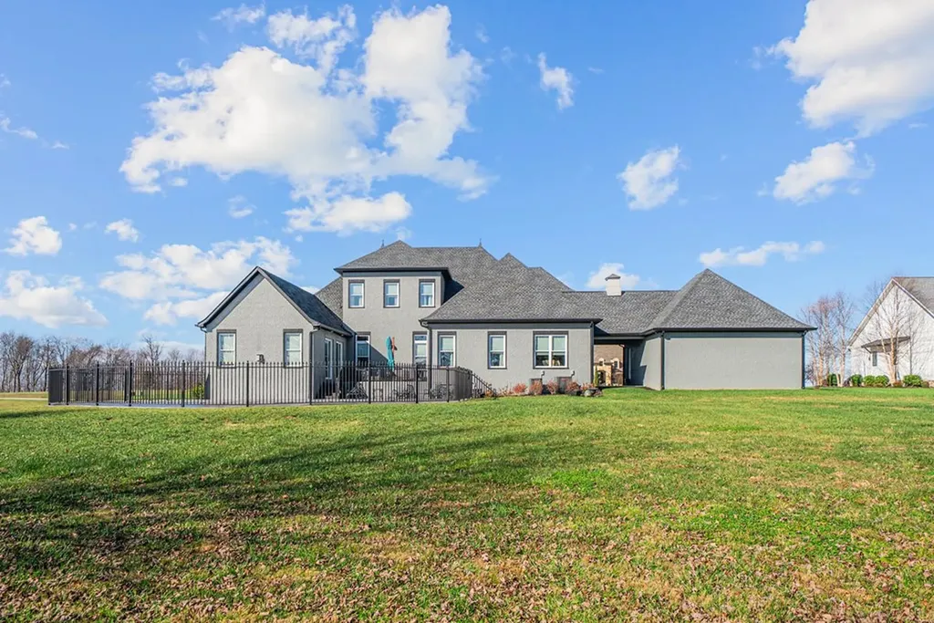 2155 Pinnacle View Cookeville TN 38506